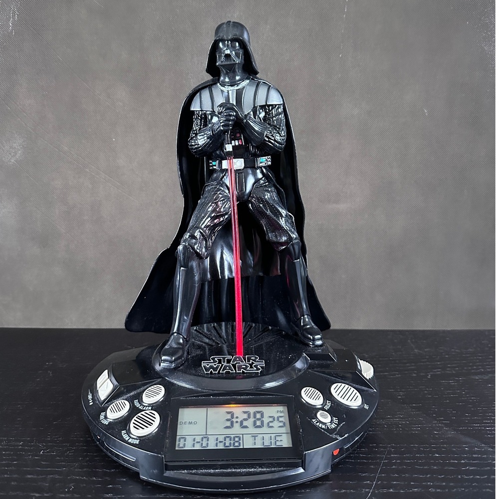 Star Wars Darth Vader Alarm‎ Clock Radio 2011 Jazzwares Digital 15200-03085-CW